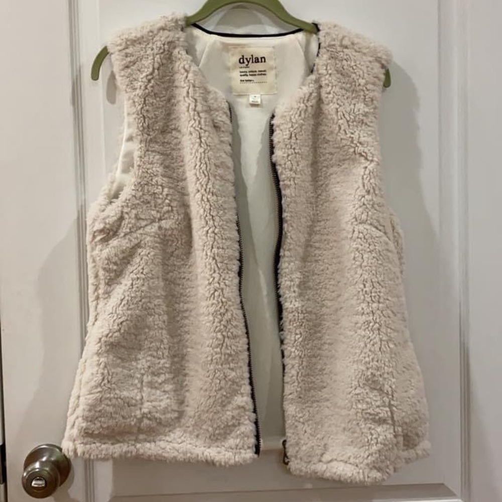 Dylan Sherpa Vest